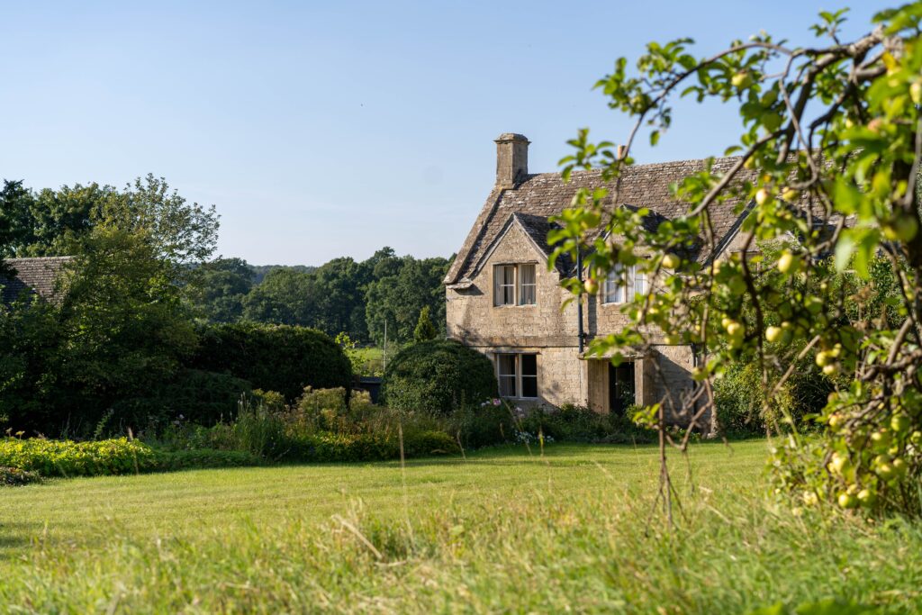 Are There Any Vineyards Or Wineries In The Cotswolds?